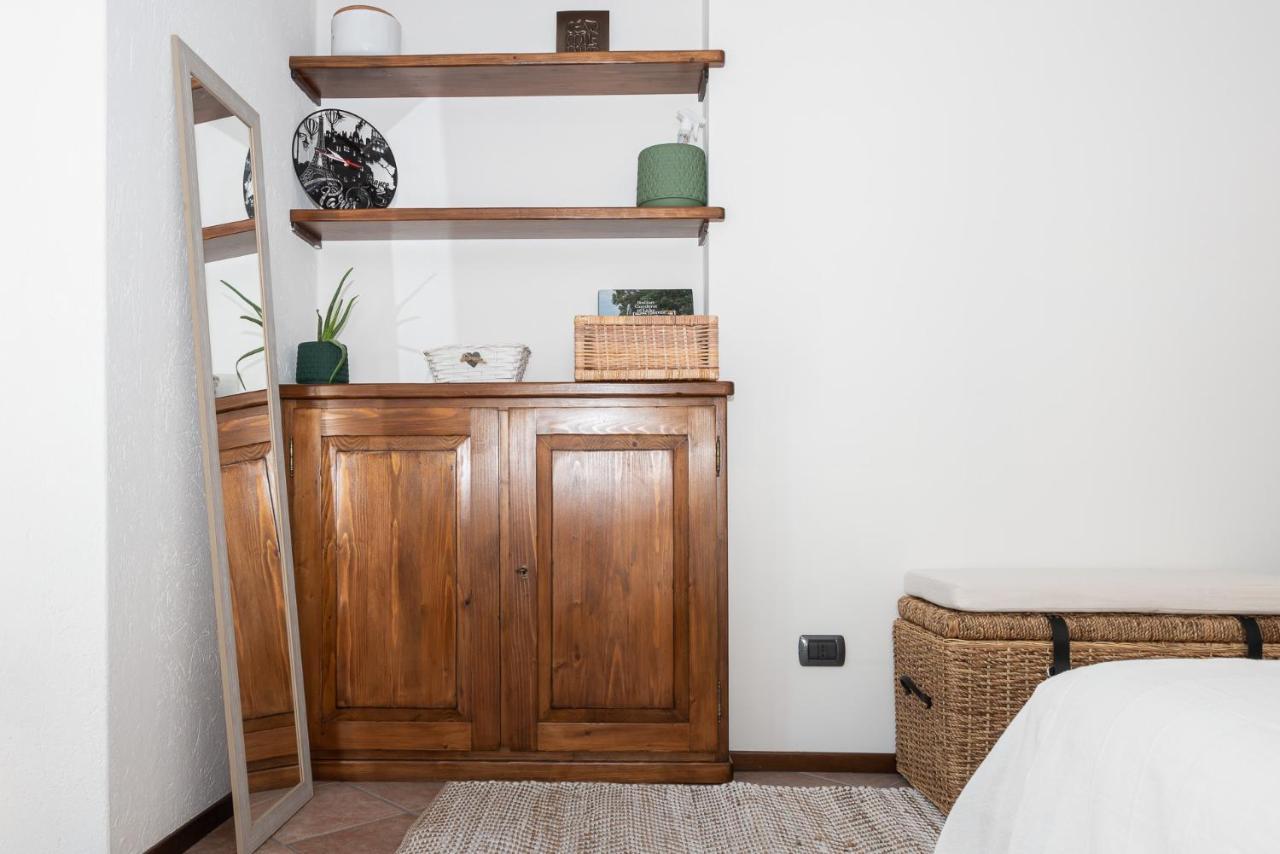 Apartamento Cozy Studio In Old Town Como Exterior foto